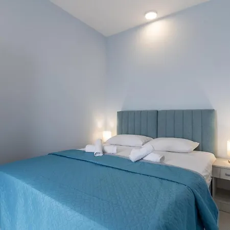 White Pearl * Paralia Katerinis